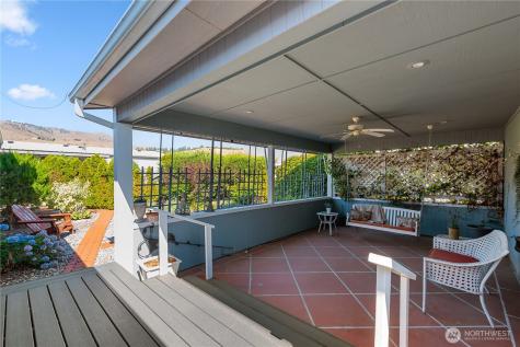 1306 Glacier Place Wenatchee WA 98801