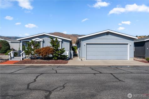 1306 Glacier Place Wenatchee WA 98801