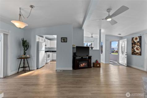 1306 Glacier Place Wenatchee WA 98801