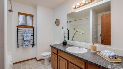 28843 213th Court SE Kent WA 98042
