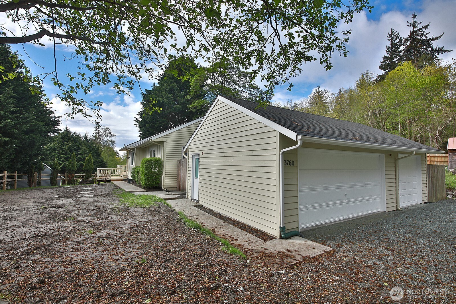 3760 Periwinkle Road Clinton WA 98236