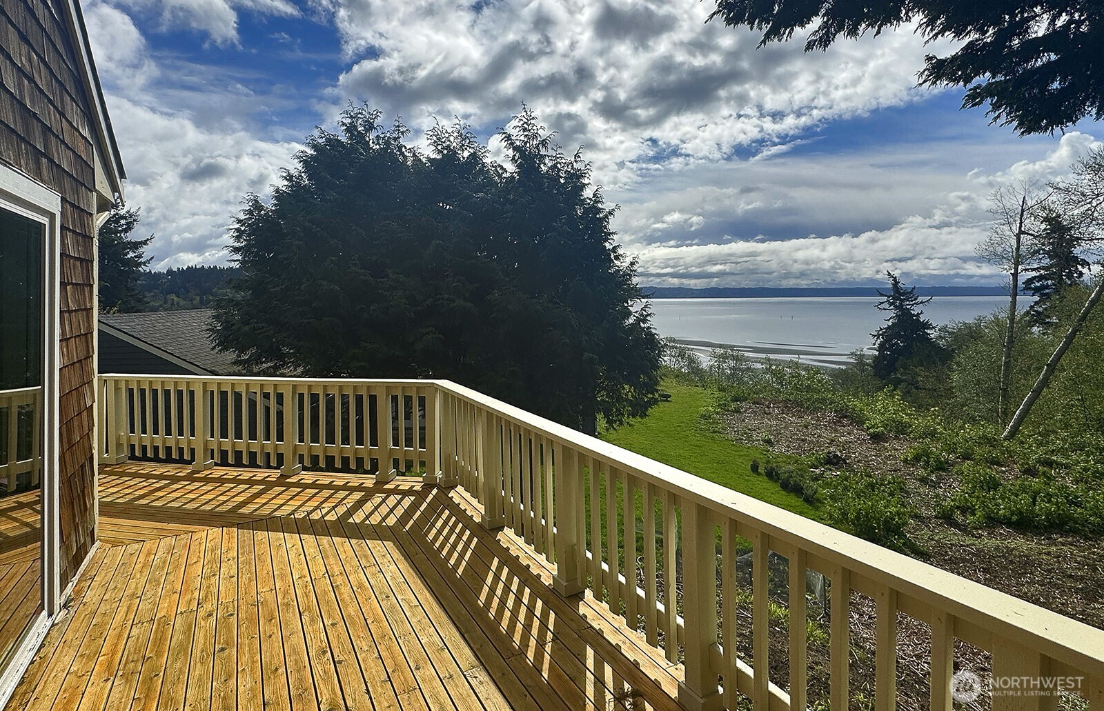 3760 Periwinkle Road Clinton WA 98236