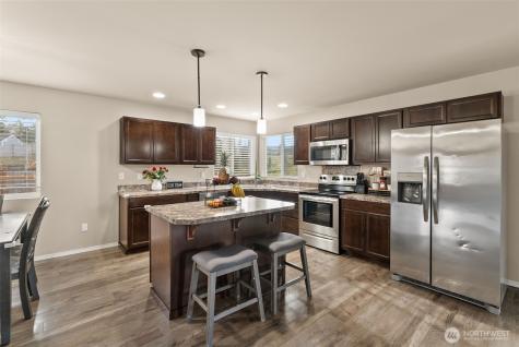 114 Lillian Lane SE Rainier WA 98576