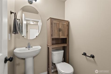 114 Lillian Lane SE Rainier WA 98576