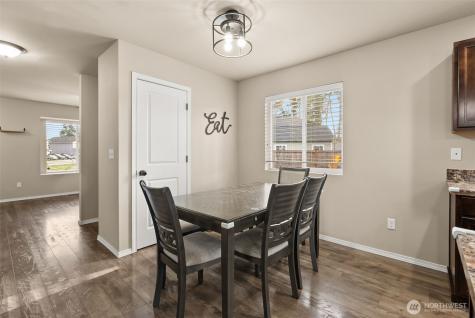 114 Lillian Lane SE Rainier WA 98576