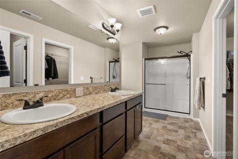 114 Lillian Lane SE Rainier WA 98576