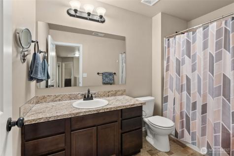 114 Lillian Lane SE Rainier WA 98576