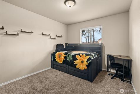 114 Lillian Lane SE Rainier WA 98576