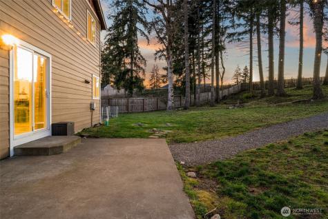 114 Lillian Lane SE Rainier WA 98576