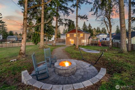 114 Lillian Lane SE Rainier WA 98576