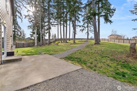 114 Lillian Lane SE Rainier WA 98576
