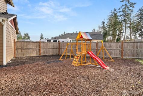 114 Lillian Lane SE Rainier WA 98576