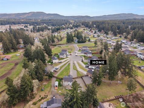 114 Lillian Lane SE Rainier WA 98576