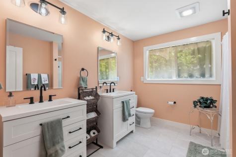 6922 232nd Avenue NE Redmond WA 98053