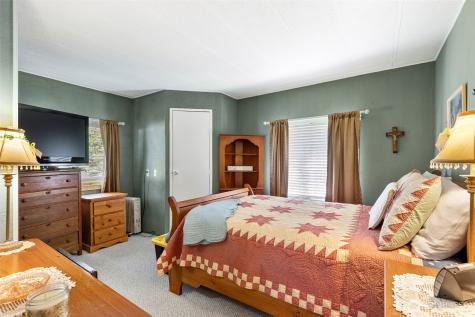 8262 Seabeck Highway NW Bremerton WA 98312