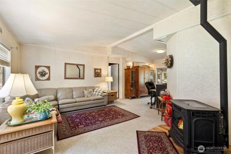 8262 Seabeck Highway NW Bremerton WA 98312