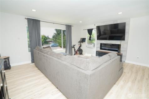 18830 108th Avenue SE Renton WA 98055
