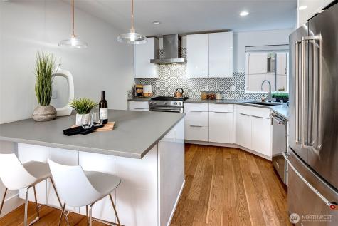 4274 NE 50th Street Seattle WA 98105