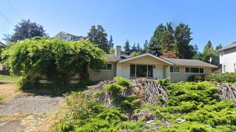 1405 102nd Bellevue WA 98004