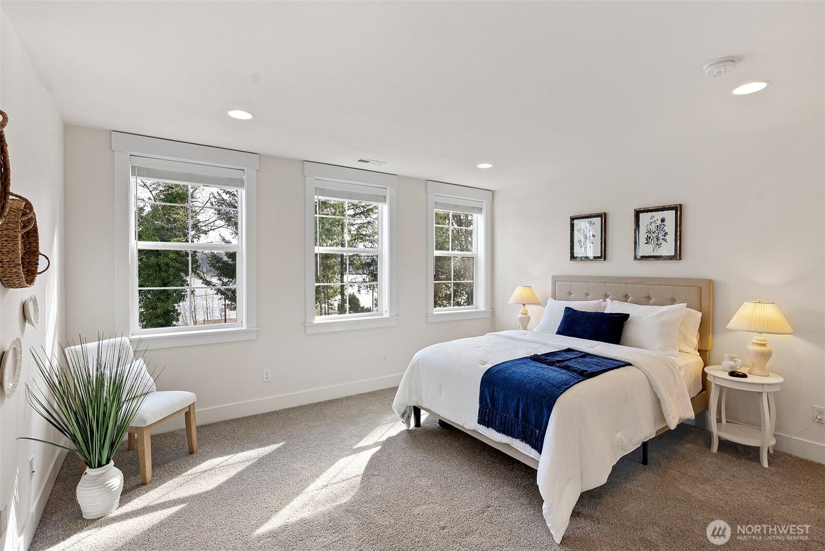 71 E Sullivan Allyn WA 98524