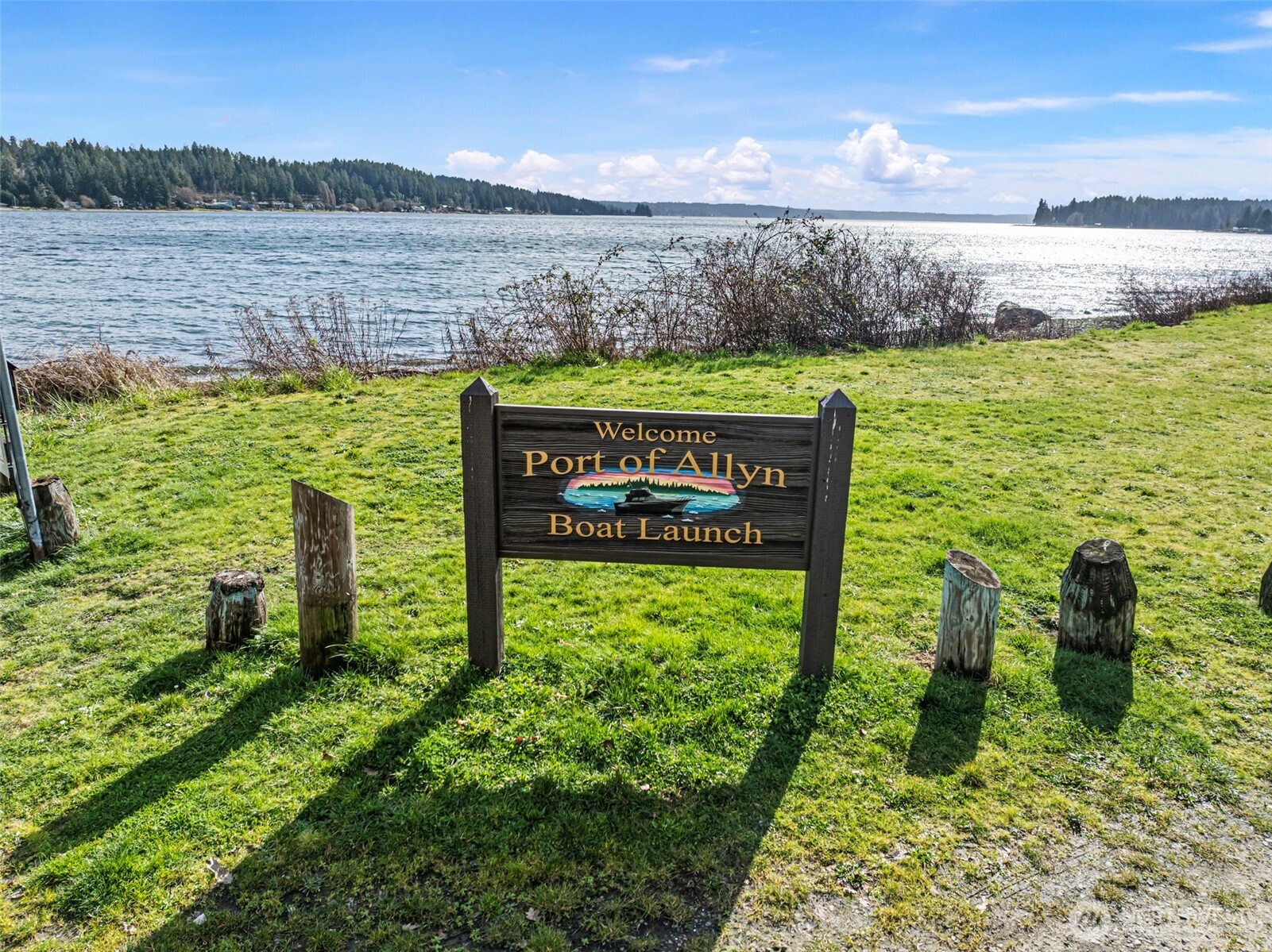71 E Sullivan Allyn WA 98524