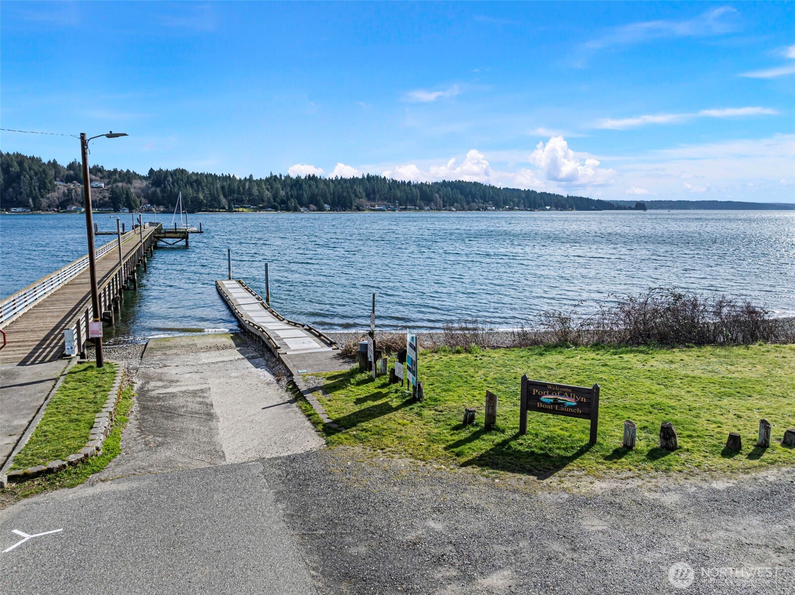 71 E Sullivan Allyn WA 98524