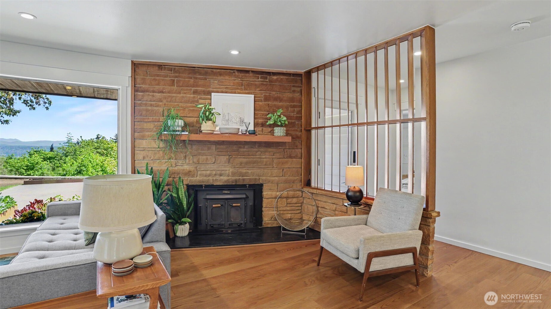 22010 34th Avenue S Seatac WA 98198