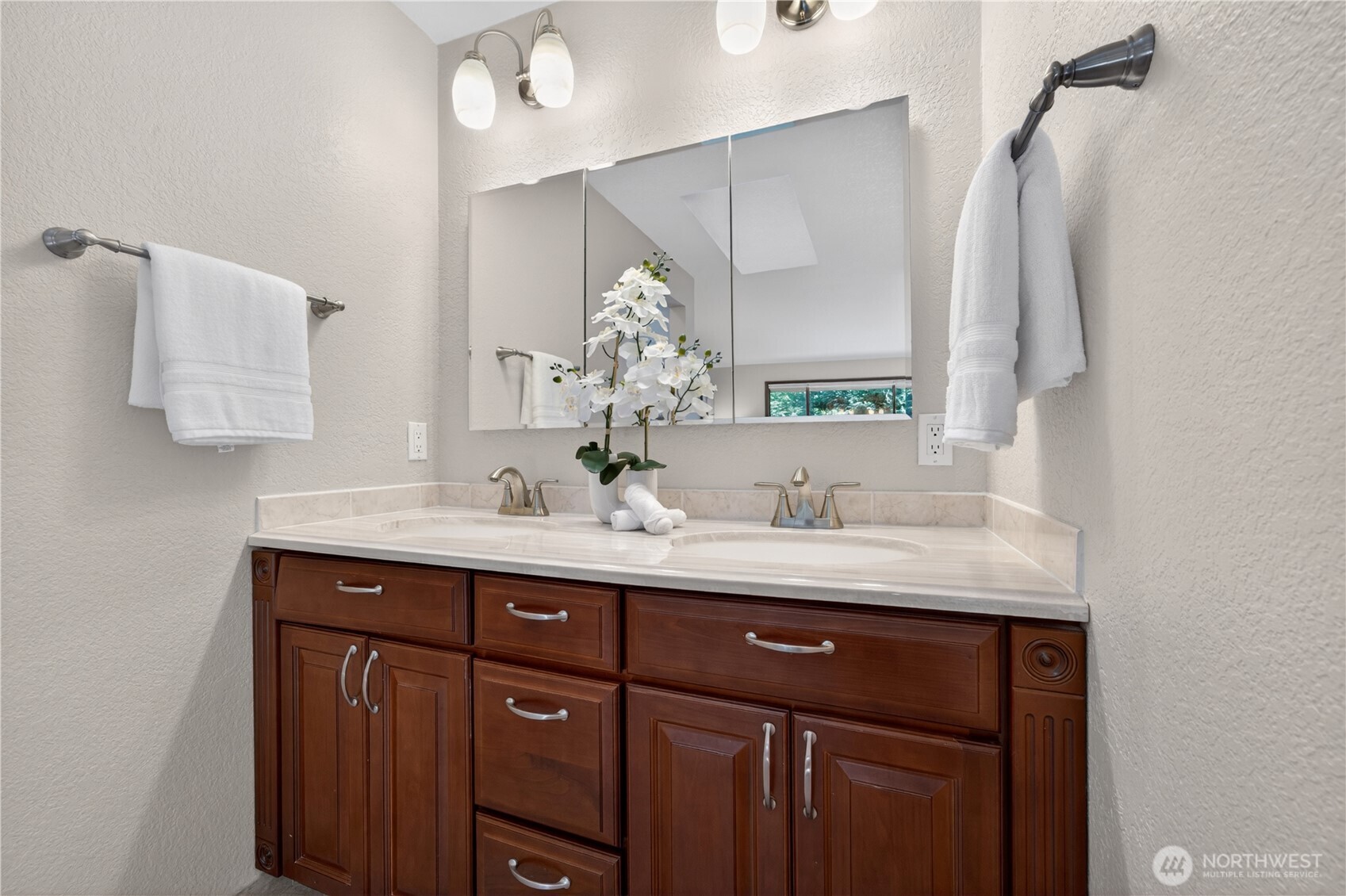 8611 191st Place SW Edmonds WA 98026
