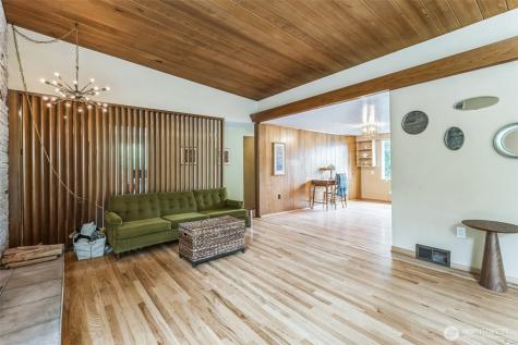 11521 Corliss Avenue N Seattle WA 98133