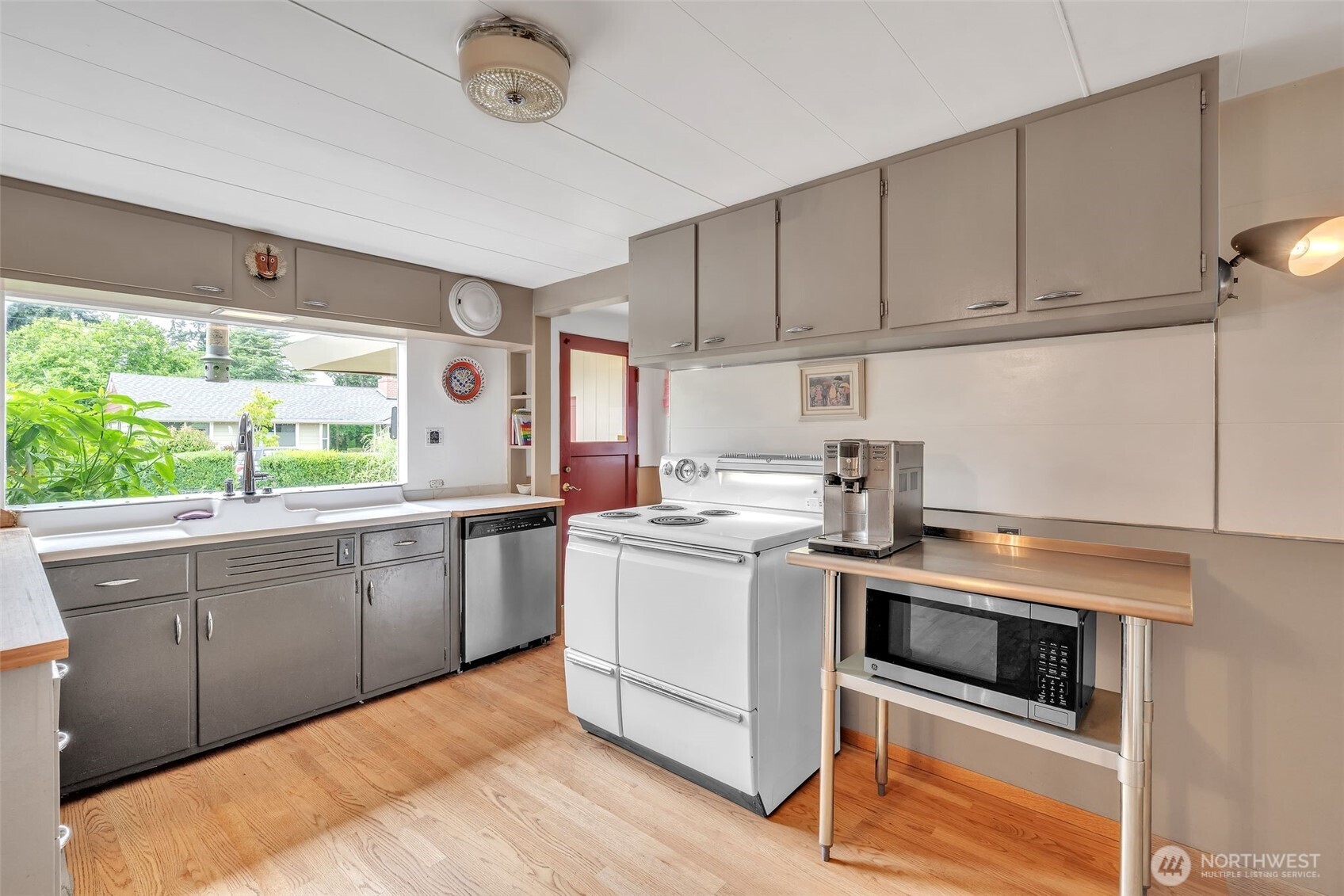 11521 Corliss Avenue N Seattle WA 98133