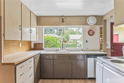 11521 Corliss Avenue N Seattle WA 98133