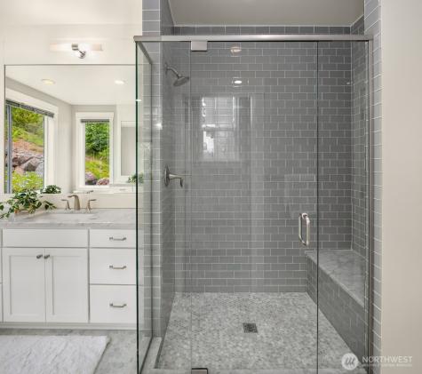 7098 170th Avenue SE Bellevue WA 98006