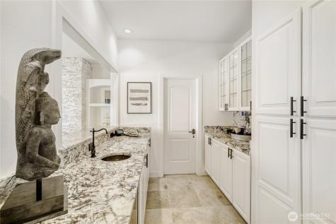 16035 Inglewood Road NE Kenmore WA 98028