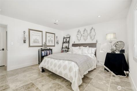 16035 Inglewood Road NE Kenmore WA 98028