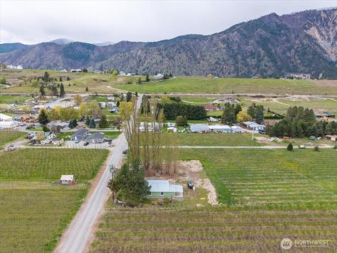 293 Barkley Road Manson WA 98831