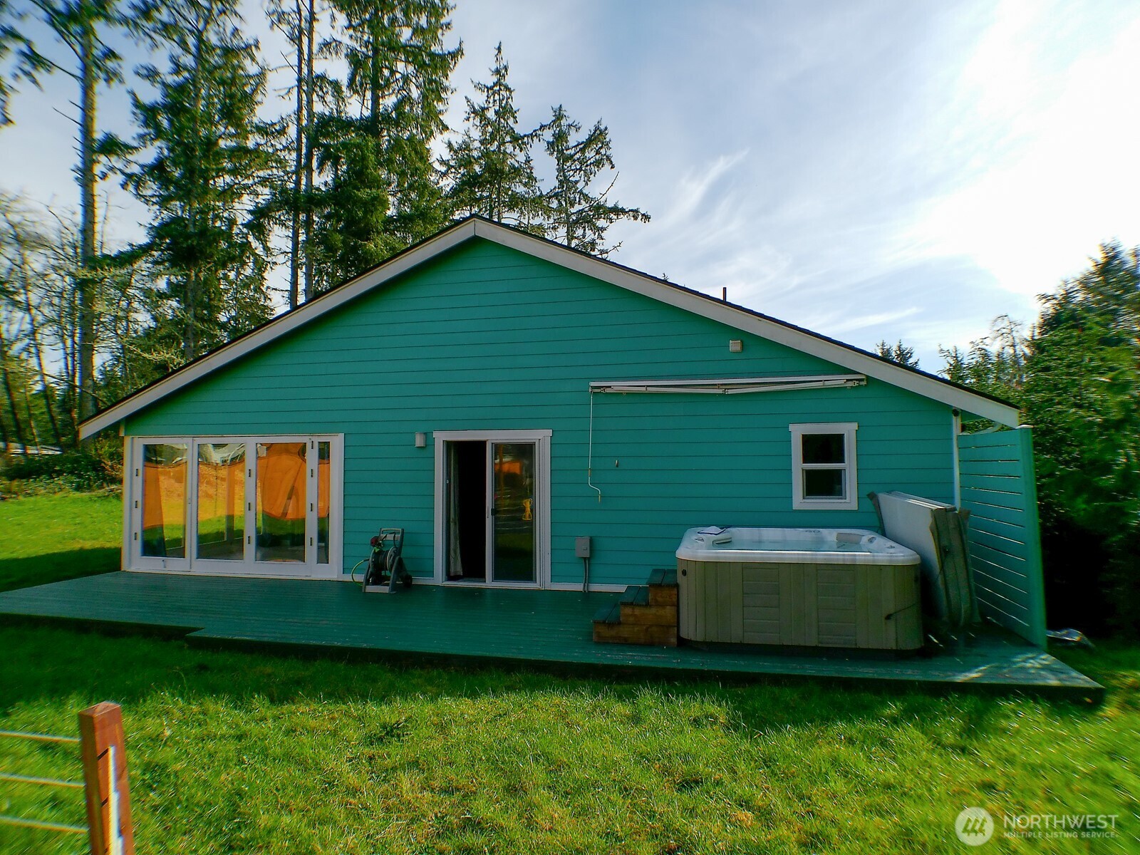 744 Evergreen Avenue Ocean Shores WA 98569