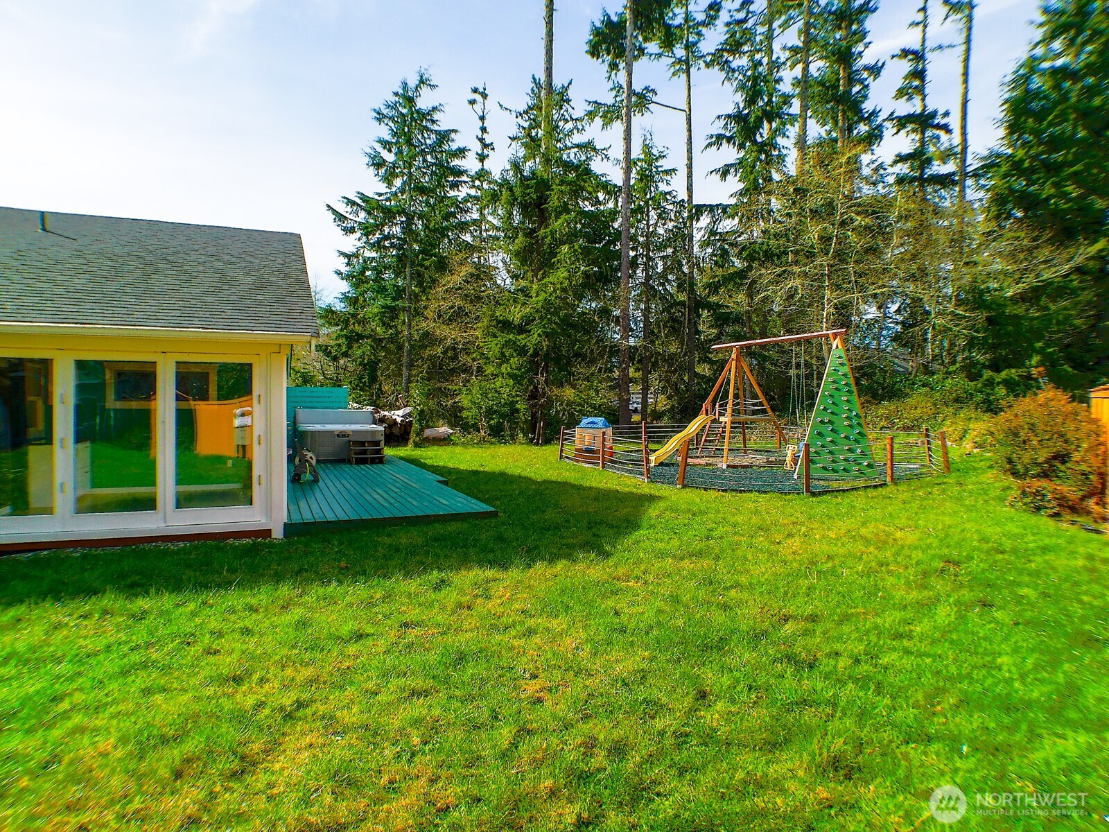744 Evergreen Avenue Ocean Shores WA 98569