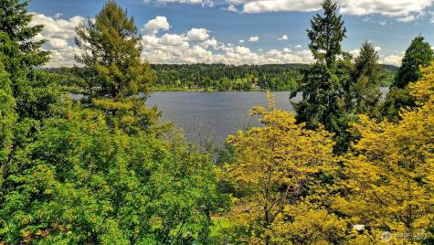 5035 NE 178th Street Lake Forest Park WA 98155