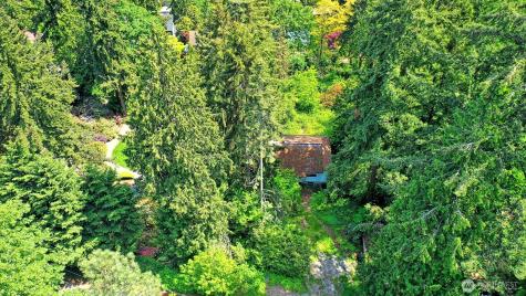 5035 NE 178th Street Lake Forest Park WA 98155
