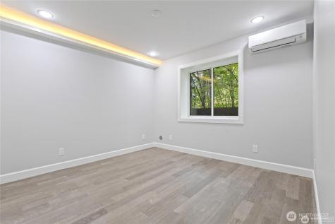 4413 NE 26 Place Renton WA 98059