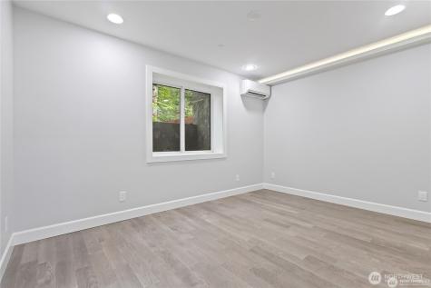4413 NE 26 Place Renton WA 98059
