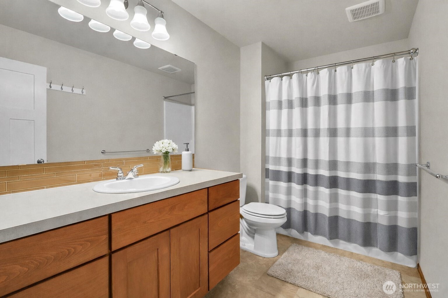 5209 Glenwood Avenue Everett WA 98203