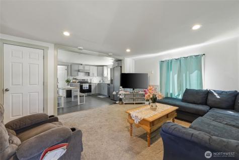 8235 E B Street Tacoma WA 98404