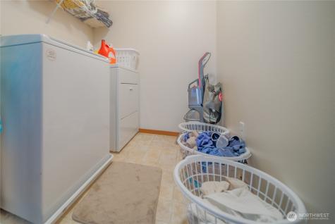 1409 51st Place NE Auburn WA 98002
