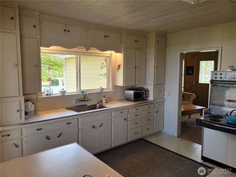 1571 Highway 112 Sekiu WA 98381