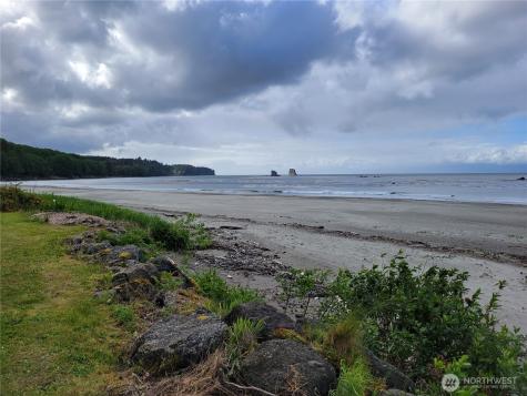 1571 Highway 112 Sekiu WA 98381