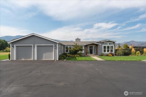 1315 Green Avenue Manson WA 98831