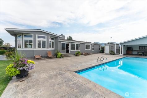 1315 Green Avenue Manson WA 98831