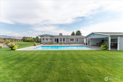 1315 Green Avenue Manson WA 98831