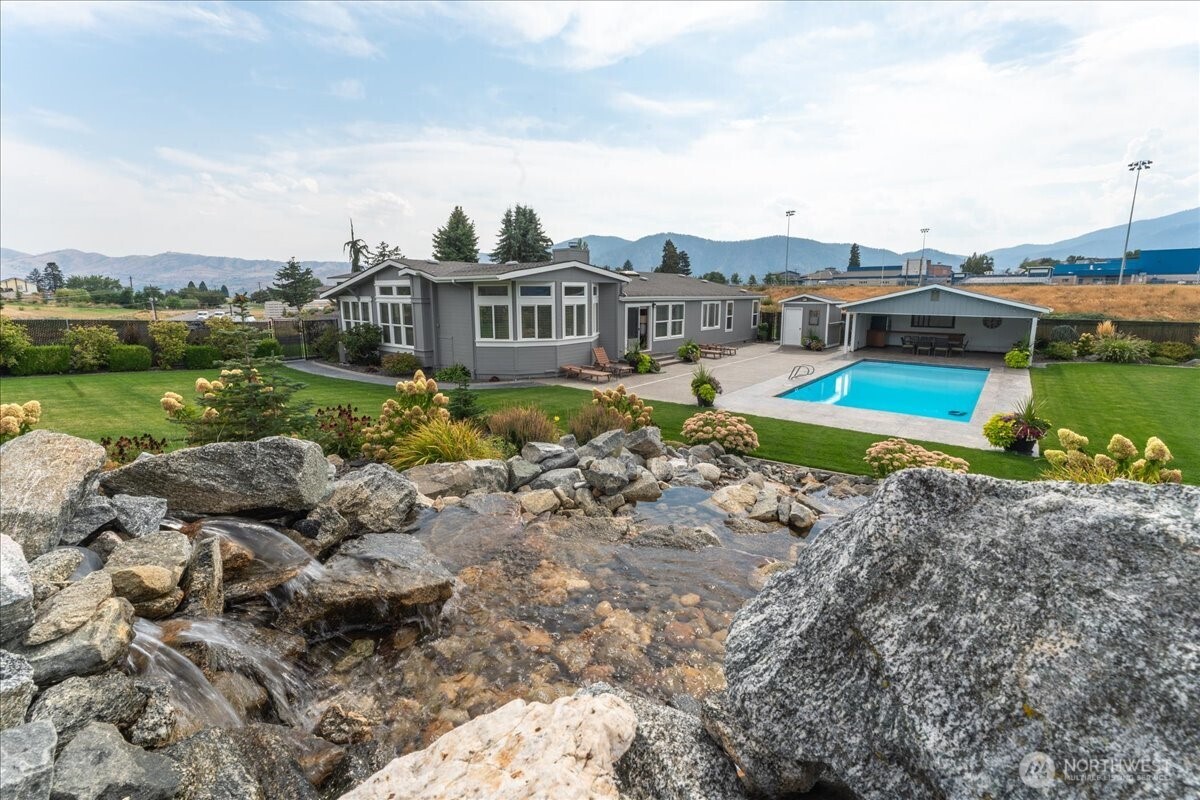 1315 Green Avenue Manson WA 98831